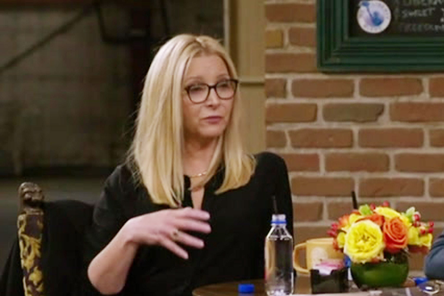 lisa kudrow friends reunion