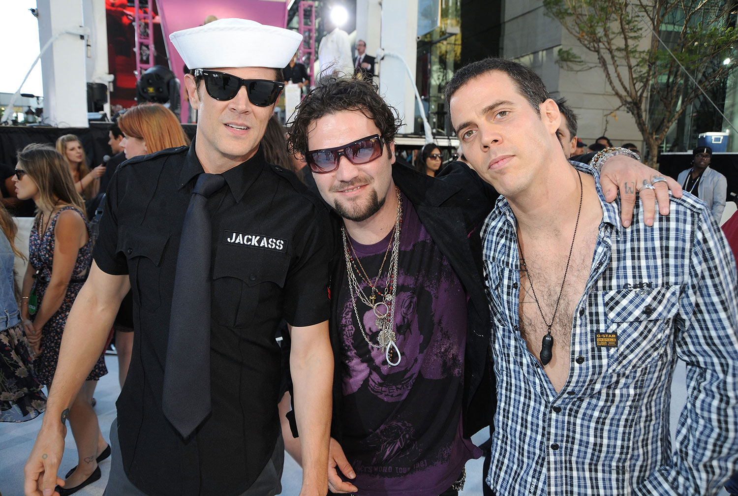 LOS ANGELES, CA - SEPTEMBER 12: (L-R) TV personalities Johnny Knoxville, Bam Margera, and Steve-O arrive at the 2010 MTV Video Music Awards held at Nokia Theatre L.A. Live on September 12, 2010 in Los Angeles, California. (Photo by Jeff Kravitz/FilmMagic)