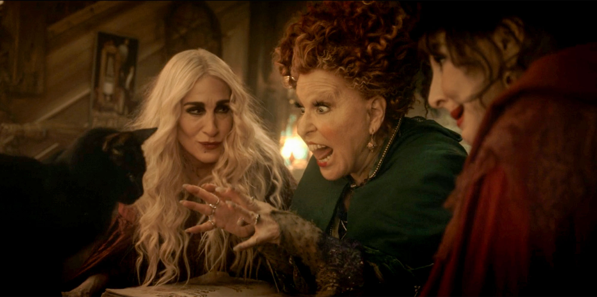 Sarah Jessica Parker, Bette Midler, Kathy Najimy in 'Hocus Pocus 2'